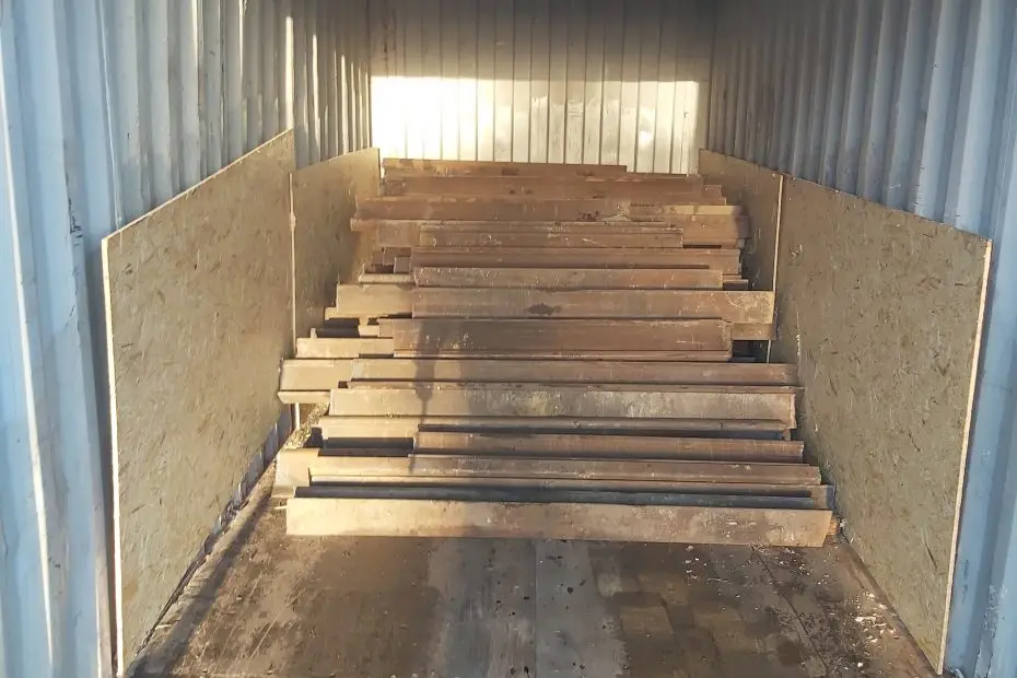 r65 rail scrap metal in 20ft container loading